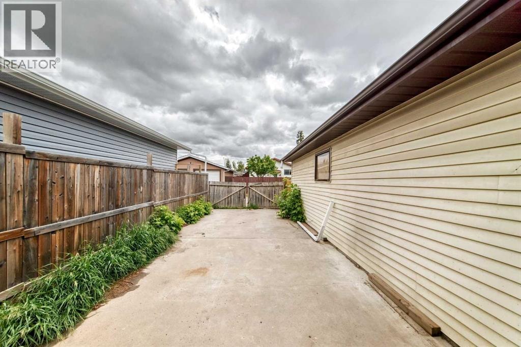 6607 Malvern Road NE — photo 32