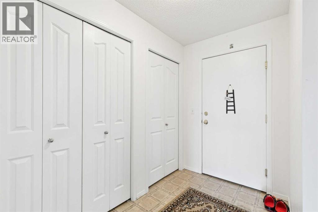 2407, 12 Cimarron Common — photo 3