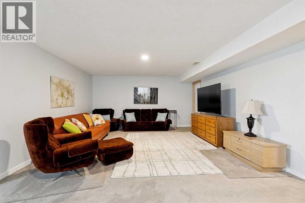 202 Crystal Green Place — photo 34
