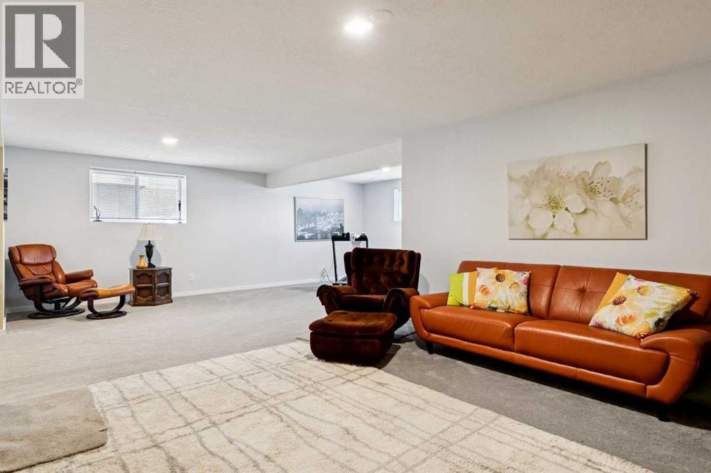 202 Crystal Green Place — photo 35