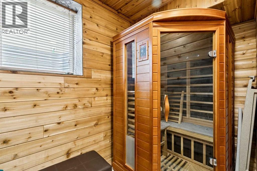 202 Crystal Green Place — photo 41