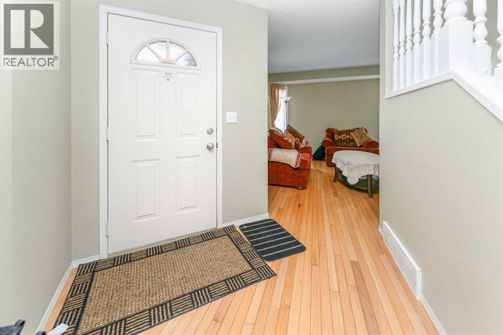 63 Hawkmount Green NW — photo 2