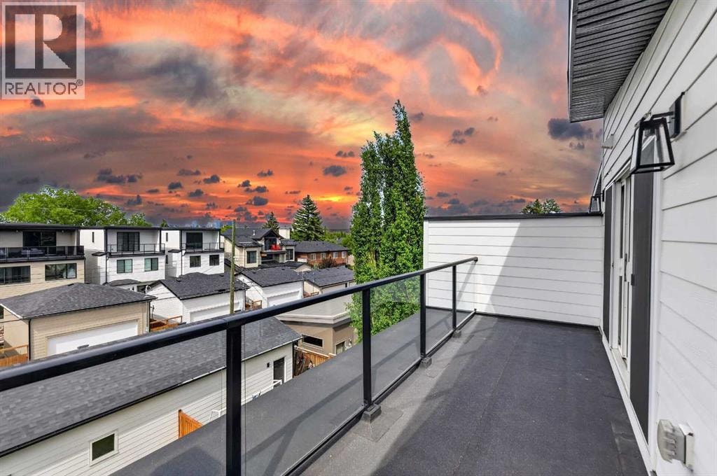 1746 49 Avenue SW — photo 39