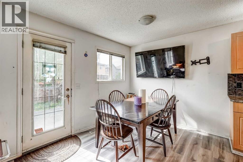 84 Saddletree Close NE — photo 14