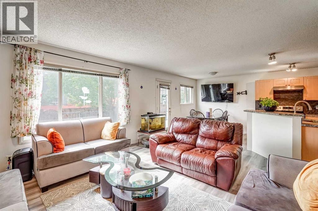 84 Saddletree Close NE — photo 16