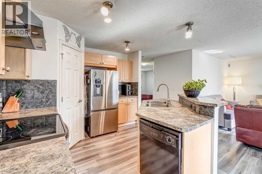 84 Saddletree Close NE — photo 12
