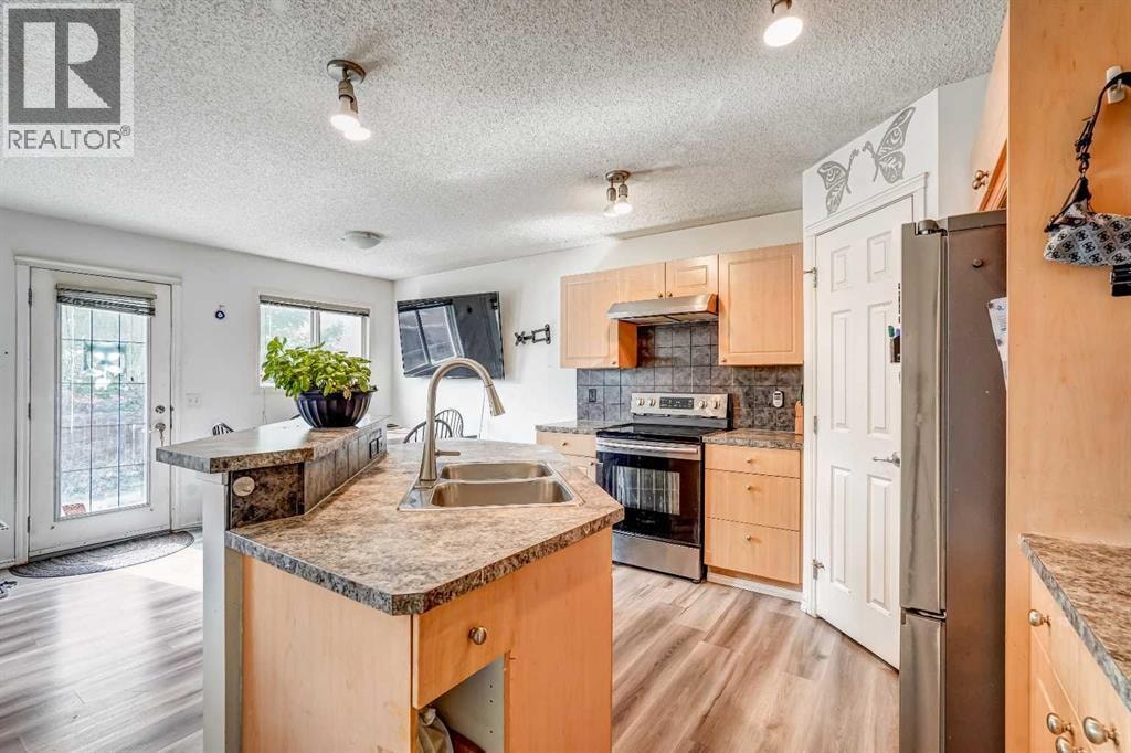 84 Saddletree Close NE — photo 11