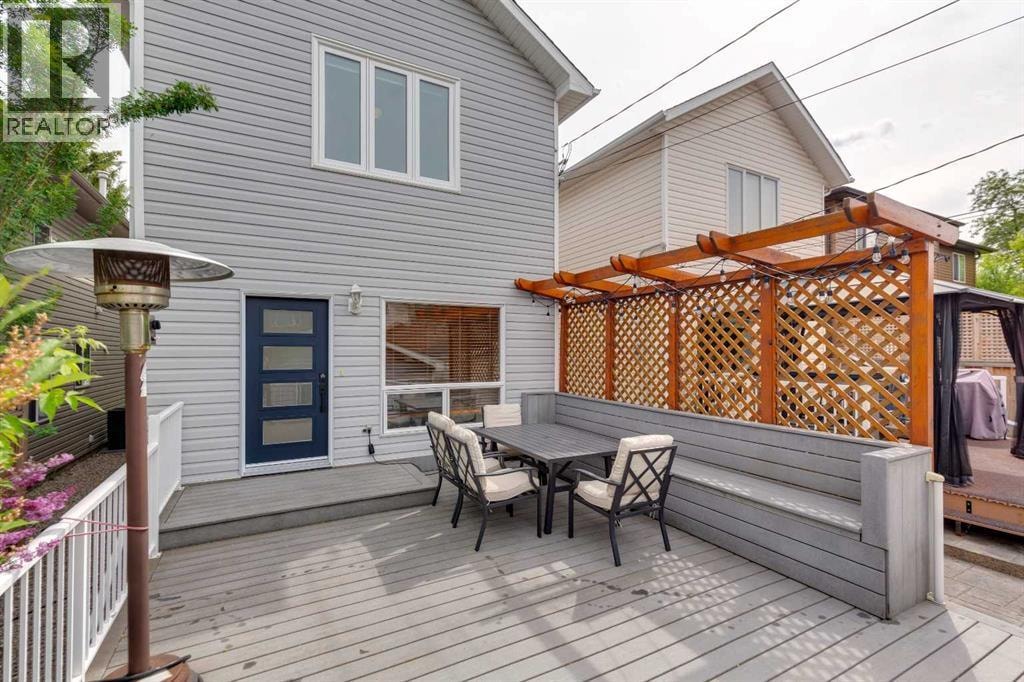 718 53 Avenue SW — photo 35