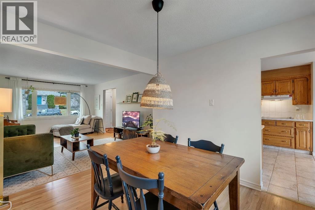 254 Hendon Drive NW — photo 9