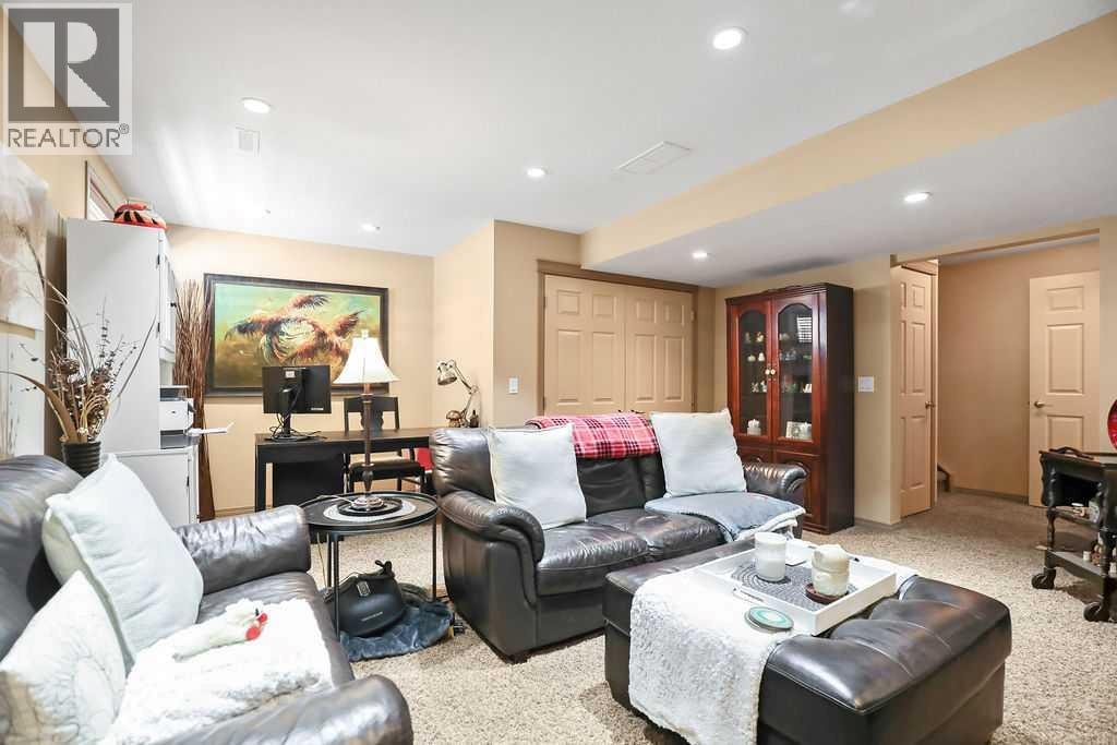 49 Spring Meadows Bay — photo 20