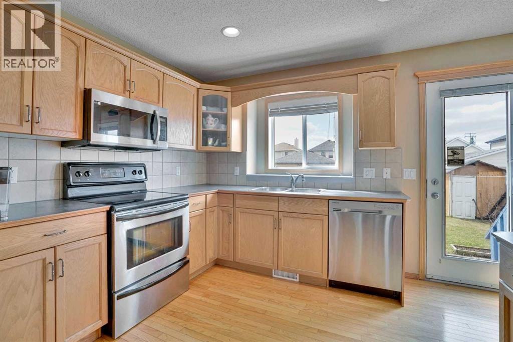 75 Taralea Crescent NE — photo 13