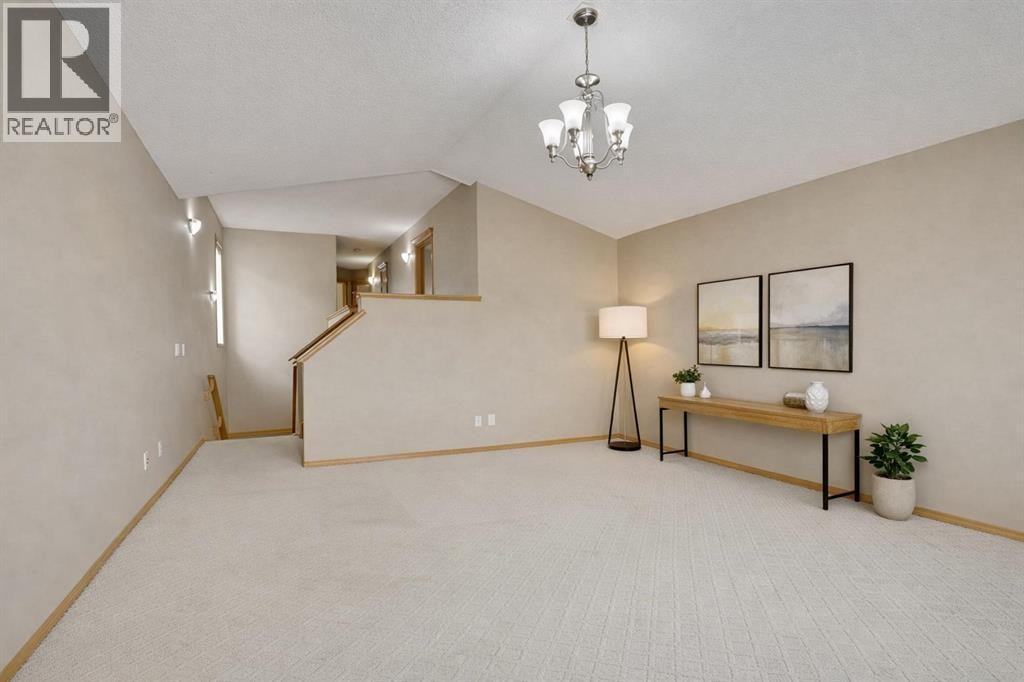 75 Taralea Crescent NE — photo 21