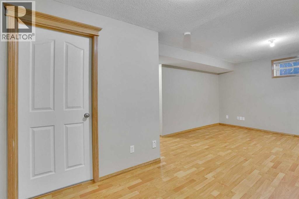 75 Taralea Crescent NE — photo 30