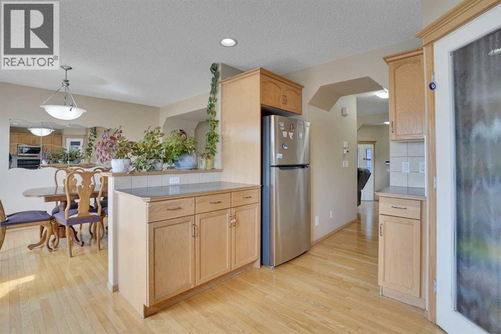 75 Taralea Crescent NE — photo 16