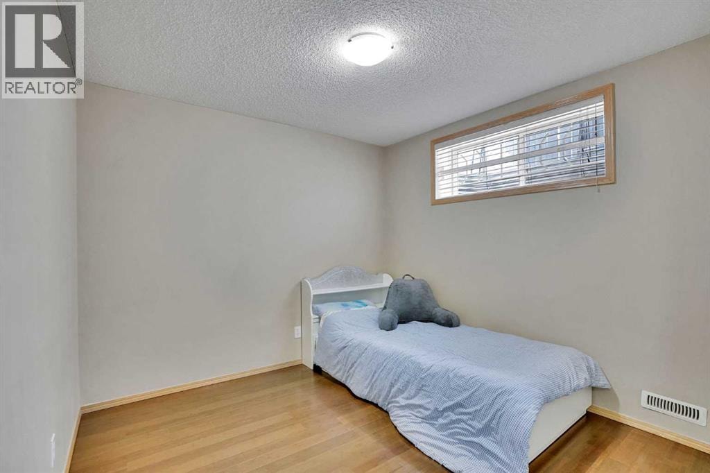 75 Taralea Crescent NE — photo 33