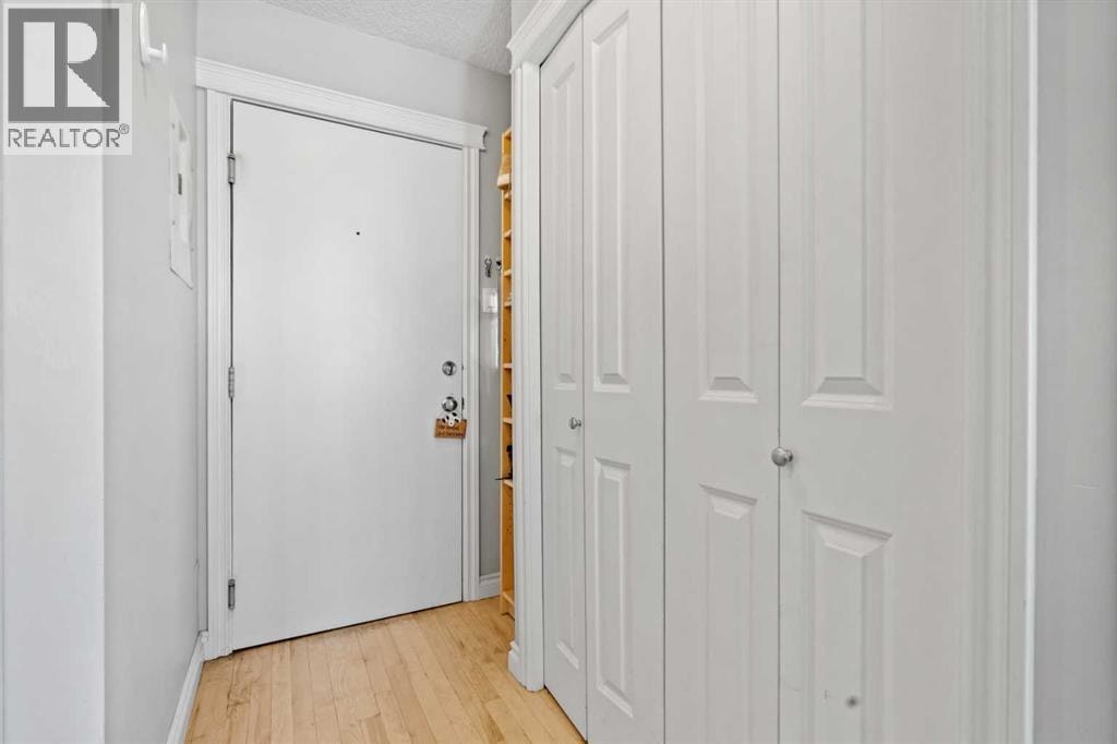 803, 1411 7 Street SW — photo 3