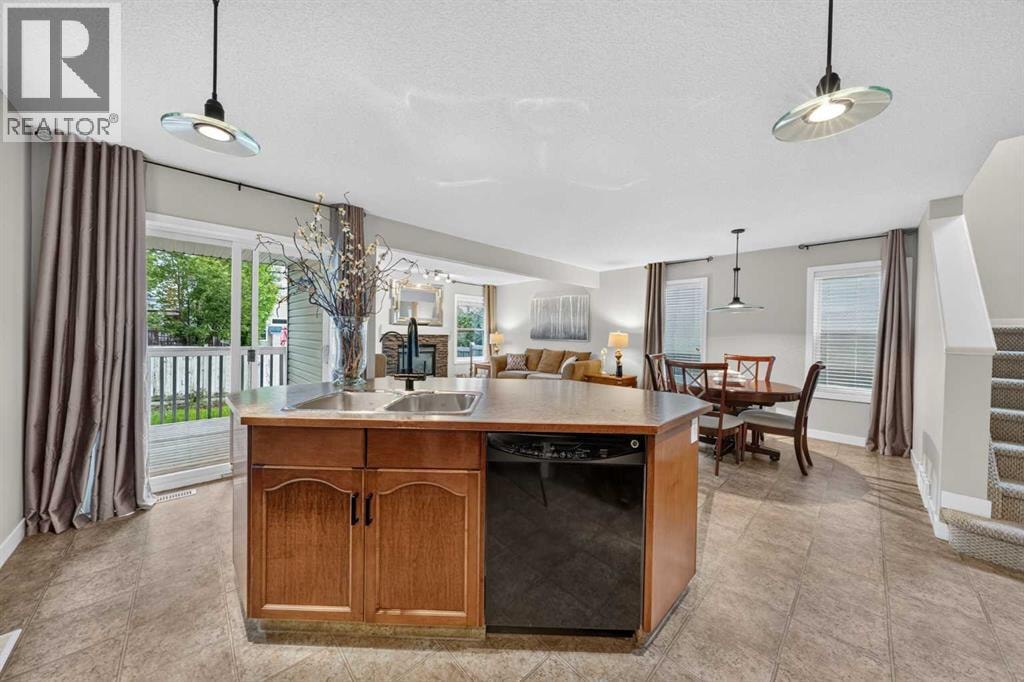 161 Everoak Gardens SW — photo 10