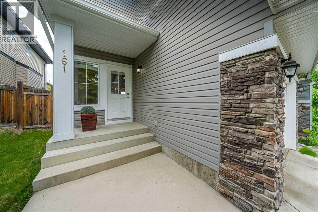 161 Everoak Gardens SW — photo 5
