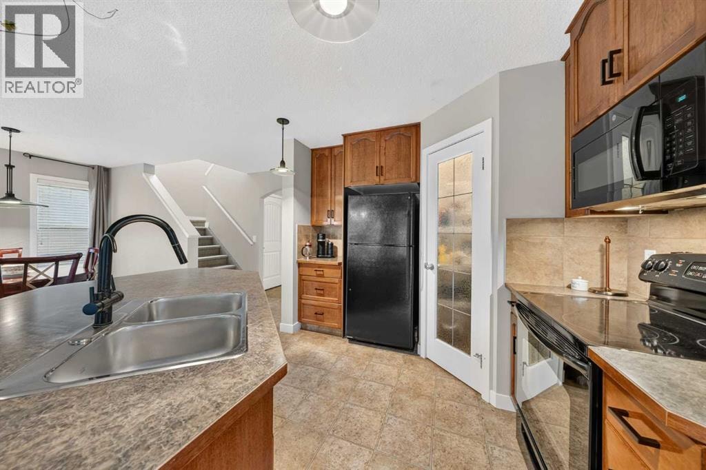 161 Everoak Gardens SW — photo 9