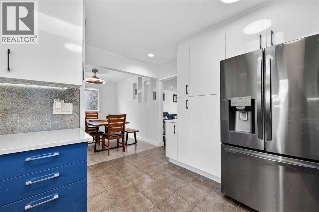 5835 28 Avenue NE — photo 13
