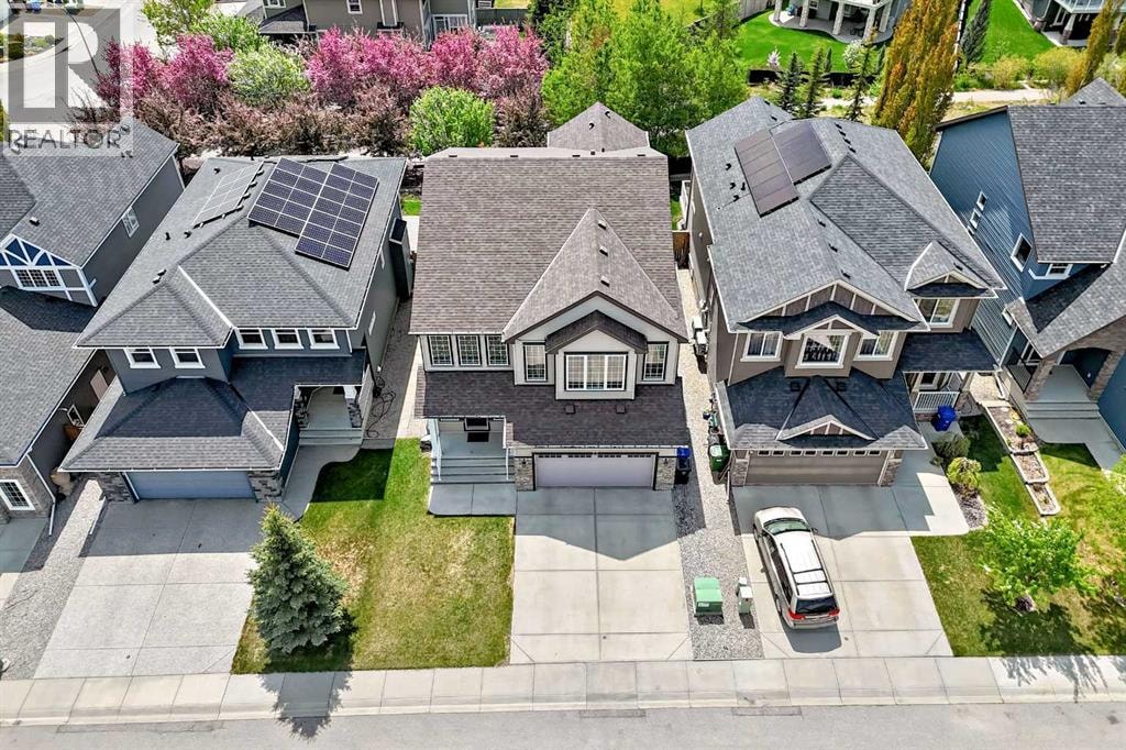 75 Silverado Bank Gardens SW — photo 2