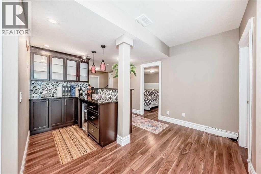75 Silverado Bank Gardens SW — photo 41