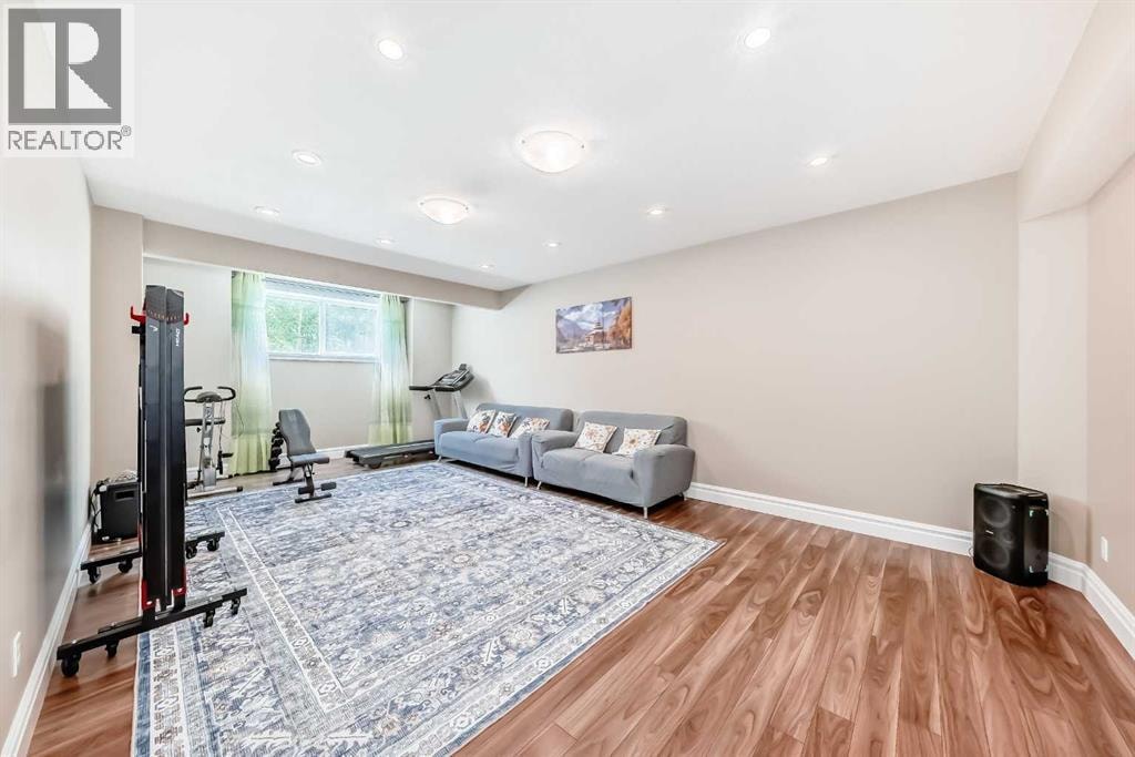 75 Silverado Bank Gardens SW — photo 38