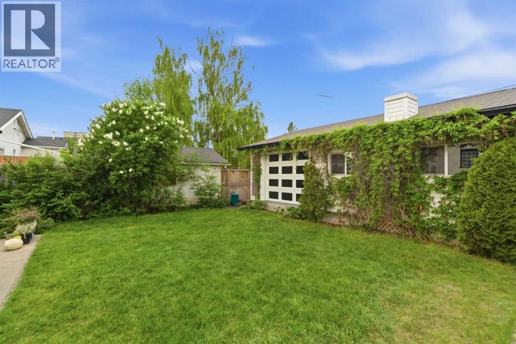 1945 Mountview Crescent NE — photo 17