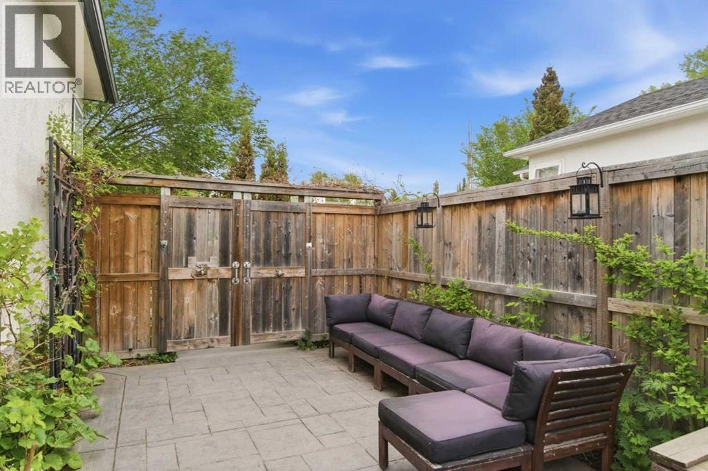 1945 Mountview Crescent NE — photo 19
