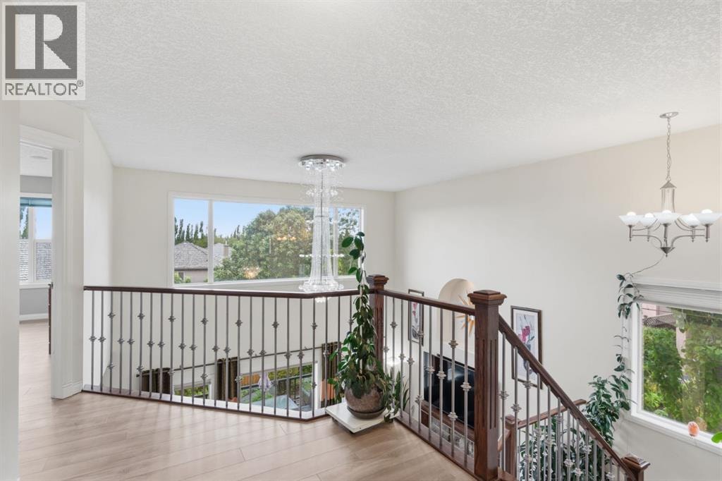 21 Royal Ridge Hill NW — photo 19