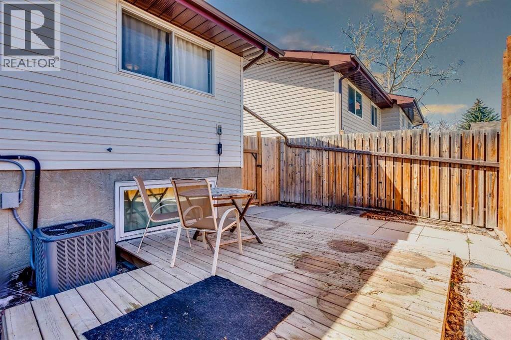 1144 Berkley Drive NW — photo 24