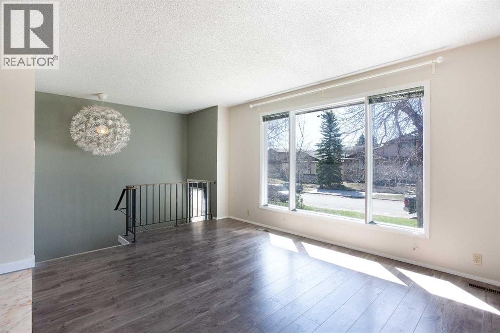 1144 Berkley Drive NW — photo 3