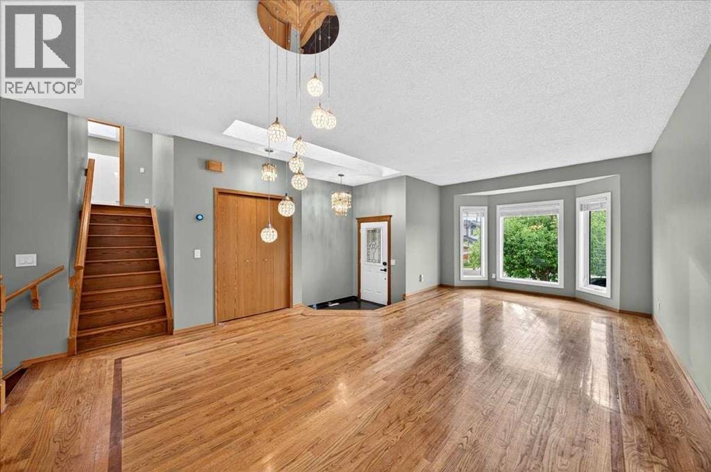86 Douglas Woods Close SE — photo 2