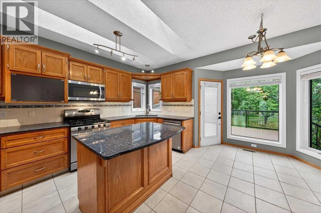 86 Douglas Woods Close SE — photo 8