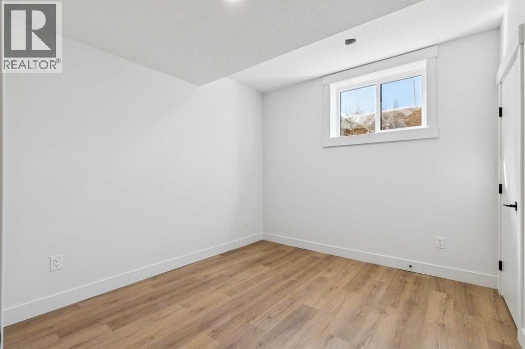 2620 30 Street SW — photo 41