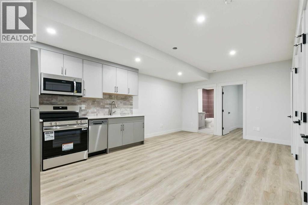 2622 30 Street SW — photo 36
