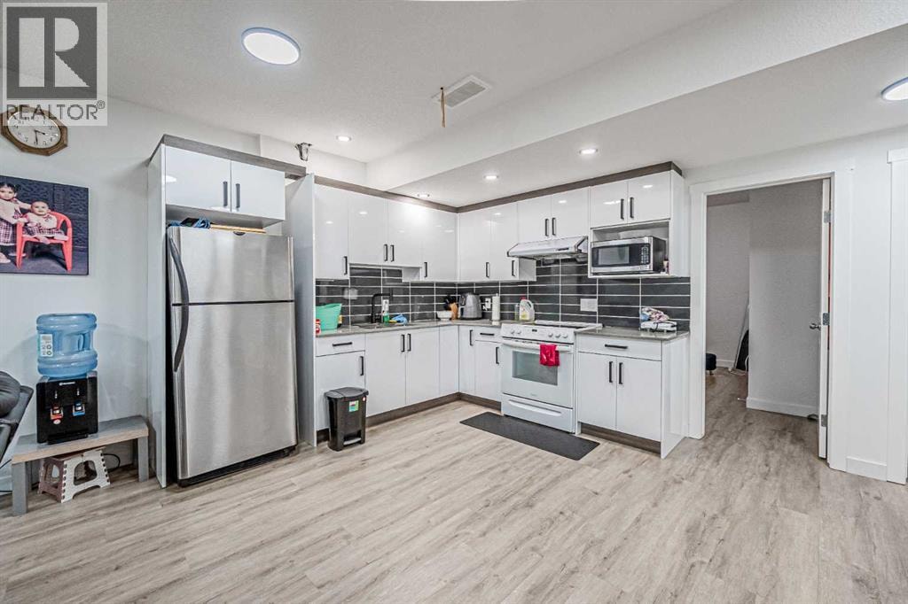 2325 Lancaster Heights SE — photo 40