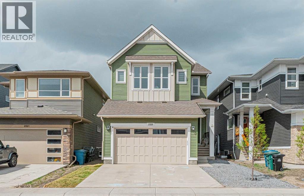 2325 Lancaster Heights SE — photo 1