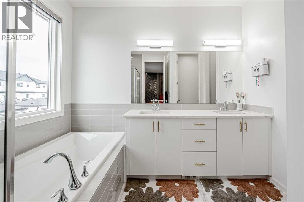 2325 Lancaster Heights SE — photo 23