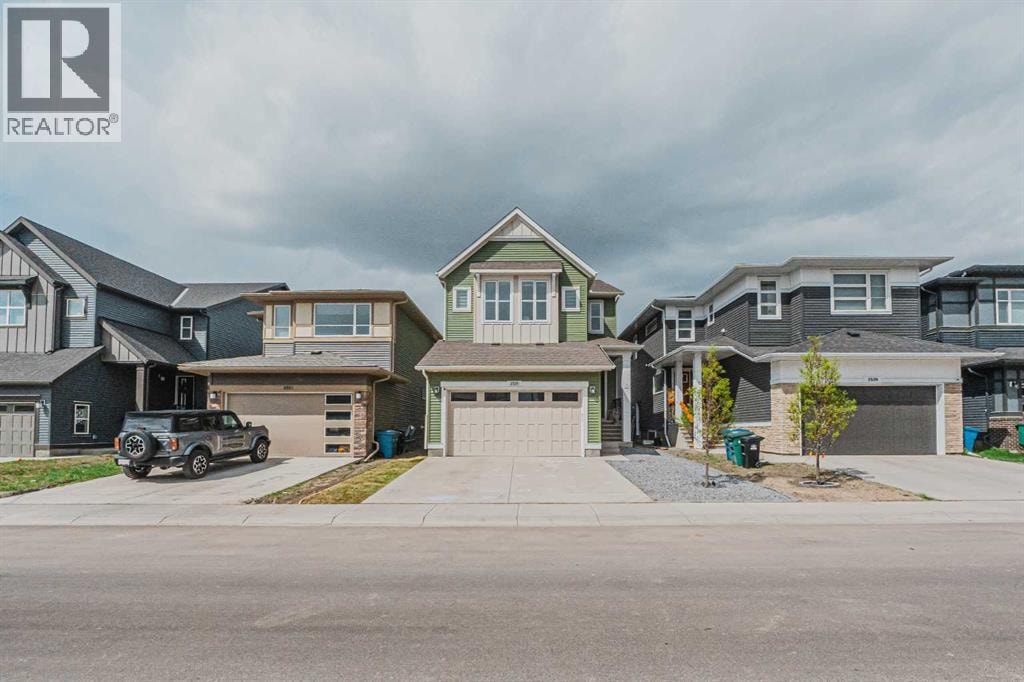 2325 Lancaster Heights SE — photo 2
