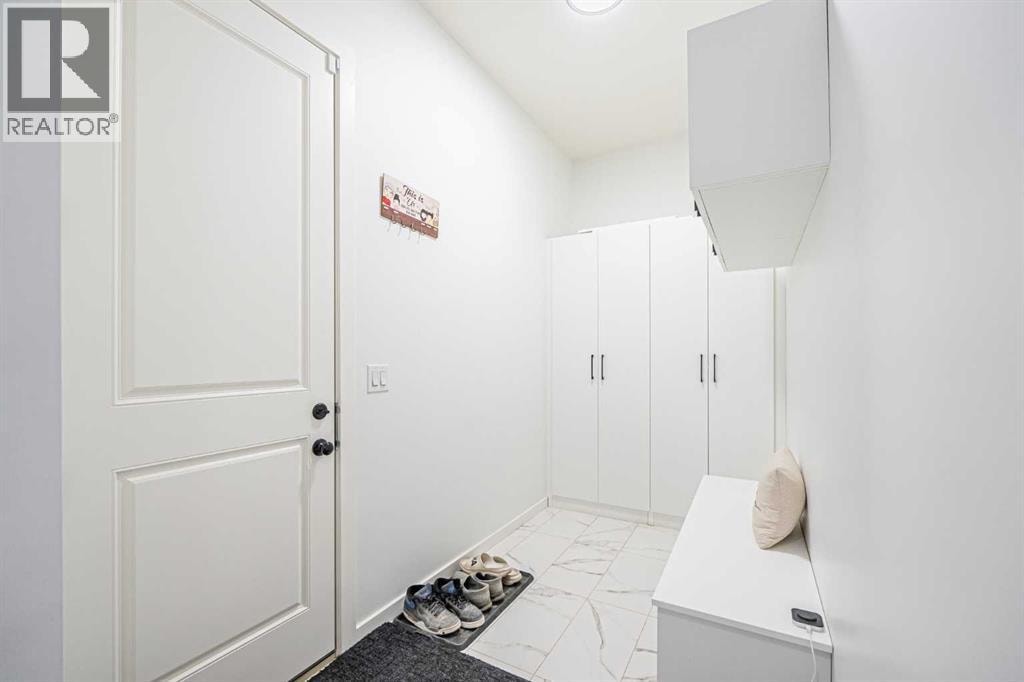 2325 Lancaster Heights SE — photo 5