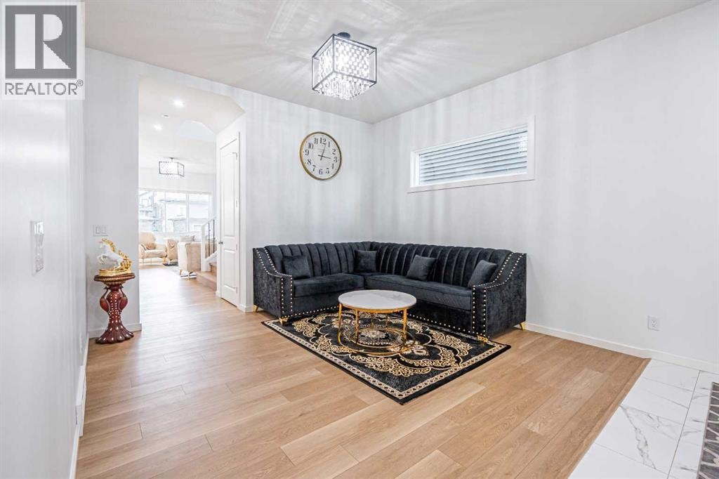 2325 Lancaster Heights SE — photo 4