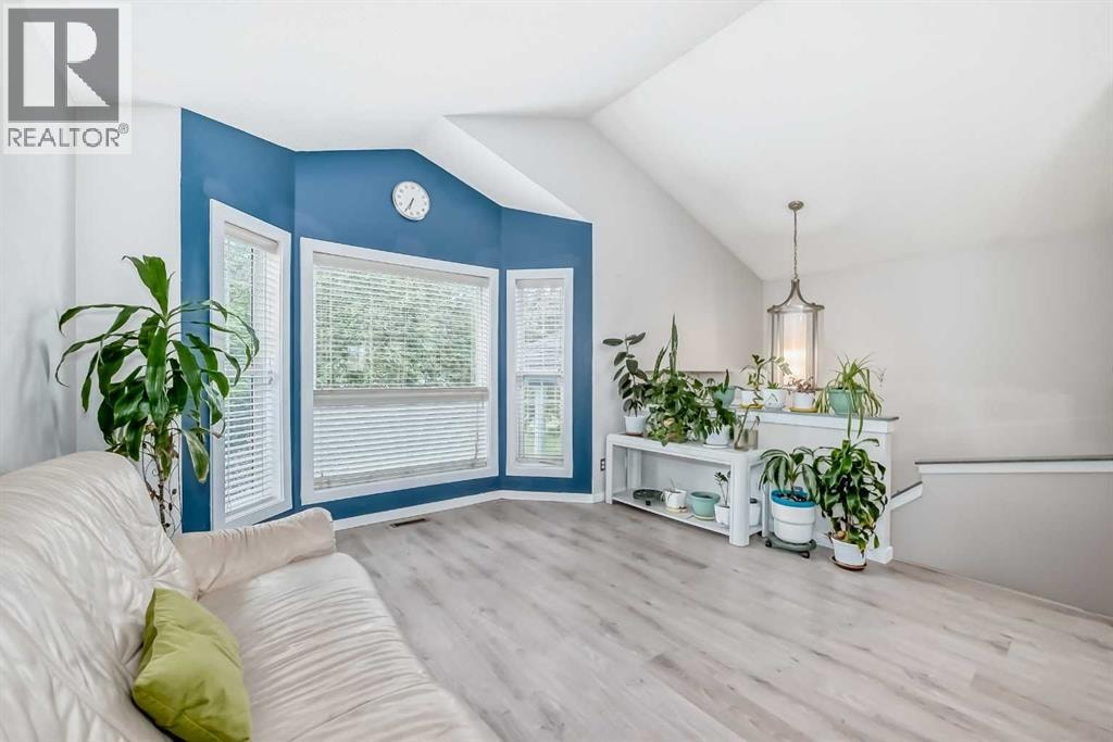 137 Erin Meadow Bay SE — photo 16