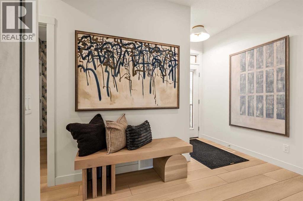 148 Lucas Green NW — photo 2