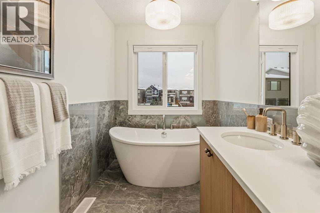 148 Lucas Green NW — photo 27
