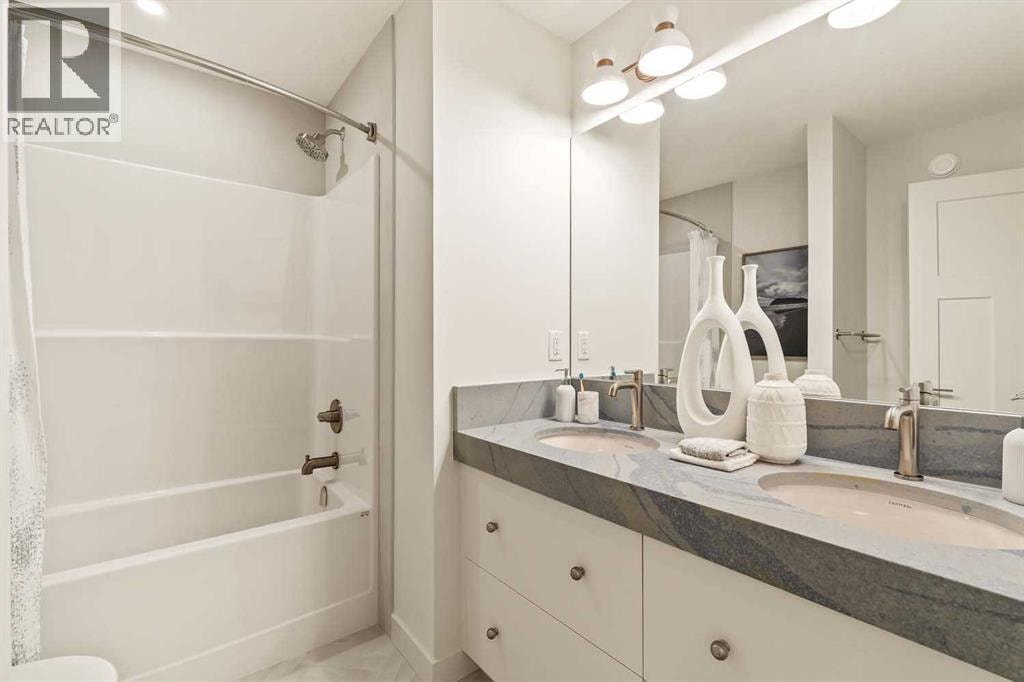 148 Lucas Green NW — photo 34