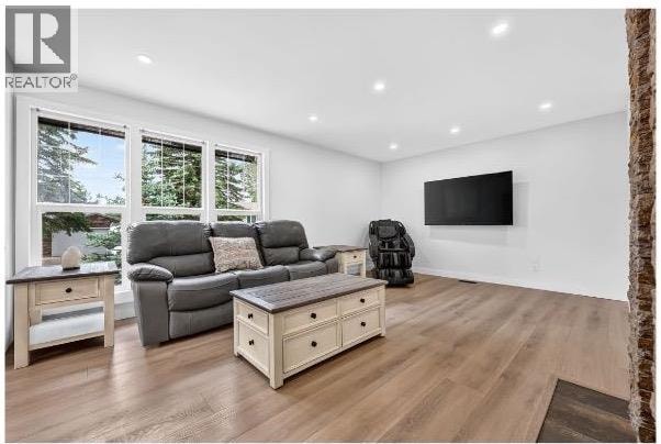 104 Silver Springs Green NW — photo 2