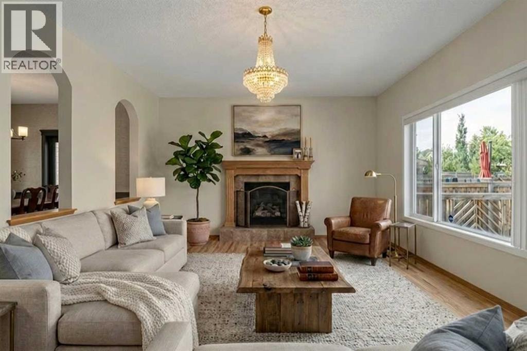 63 Cougartown Close SW — photo 8
