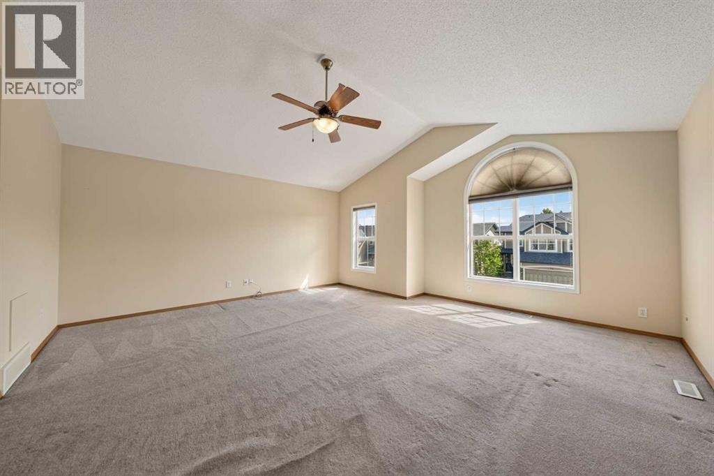 63 Cougartown Close SW — photo 25