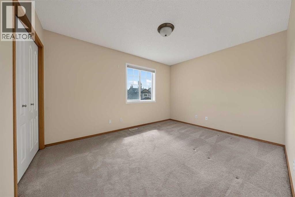63 Cougartown Close SW — photo 32
